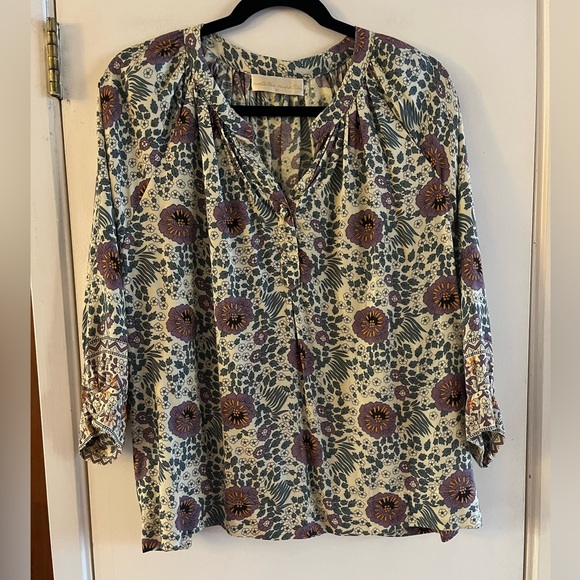 Natalie Martin Remy Top in Vintage Flowers Lavender - Picture 2 of 6